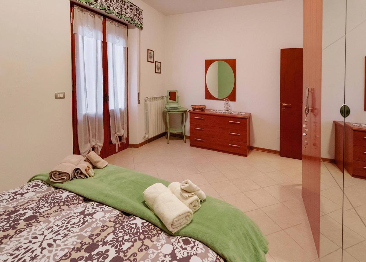 Il Trabucco E La Terrazza Della Val D' Orcia Apartman San Quirico dʼOrcia Kültér fotó